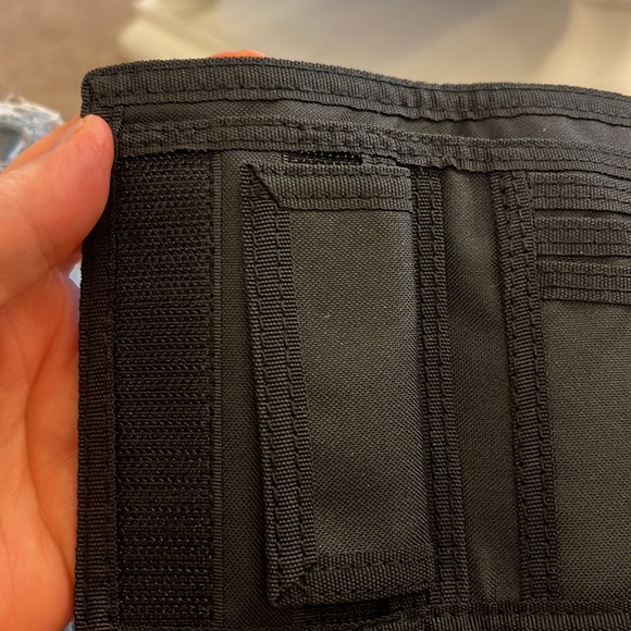 VANS camo Velcro wallet.  Brand new.  Nothing. Son already had a wallet. - Picture 3 of 4